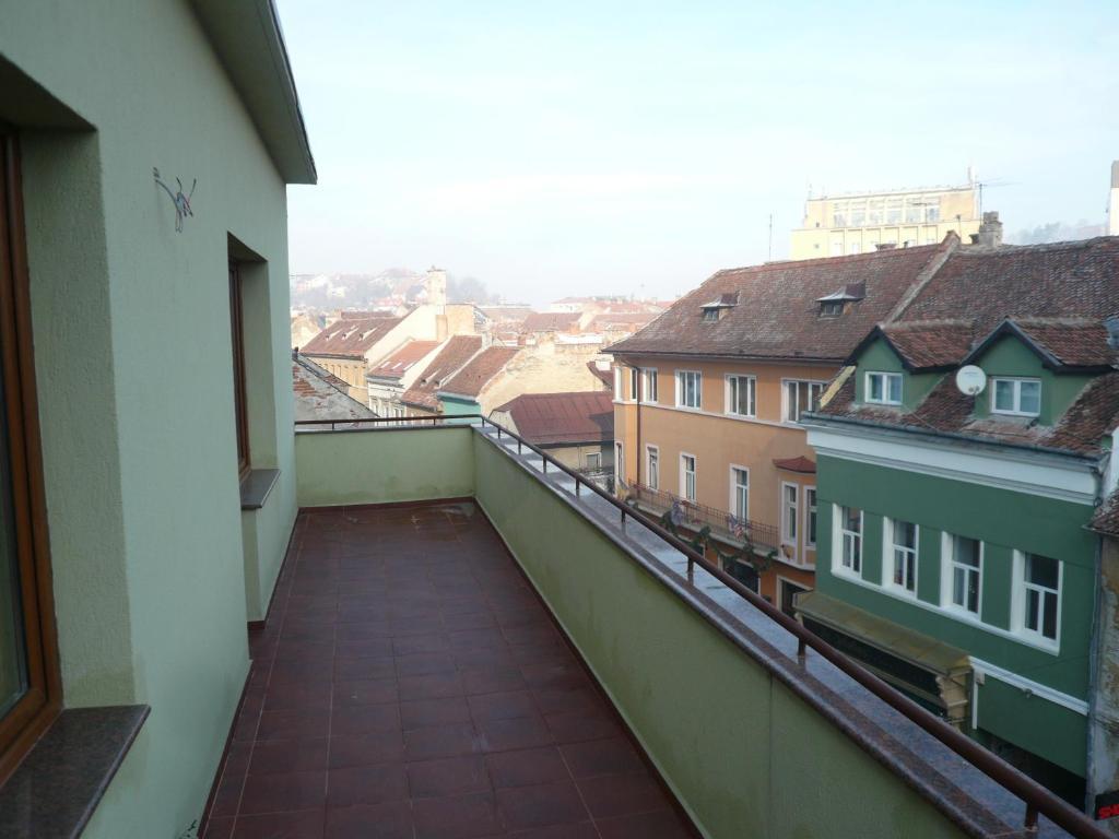 Aparthotel Pilvax Brasov Room photo